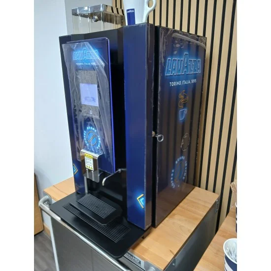 Primo Touch Bean-to-cup Coffee Machine w/ Touch Screen Primo Touch Bean-to-cup Coffee Machine w/ Touch Screen